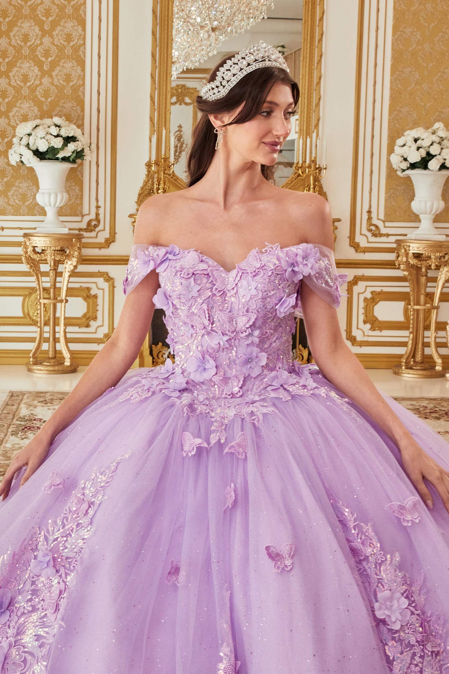 Ladivine 15713 Vestido largo de gala con hombros descubiertos, corte A y aplicaciones florales