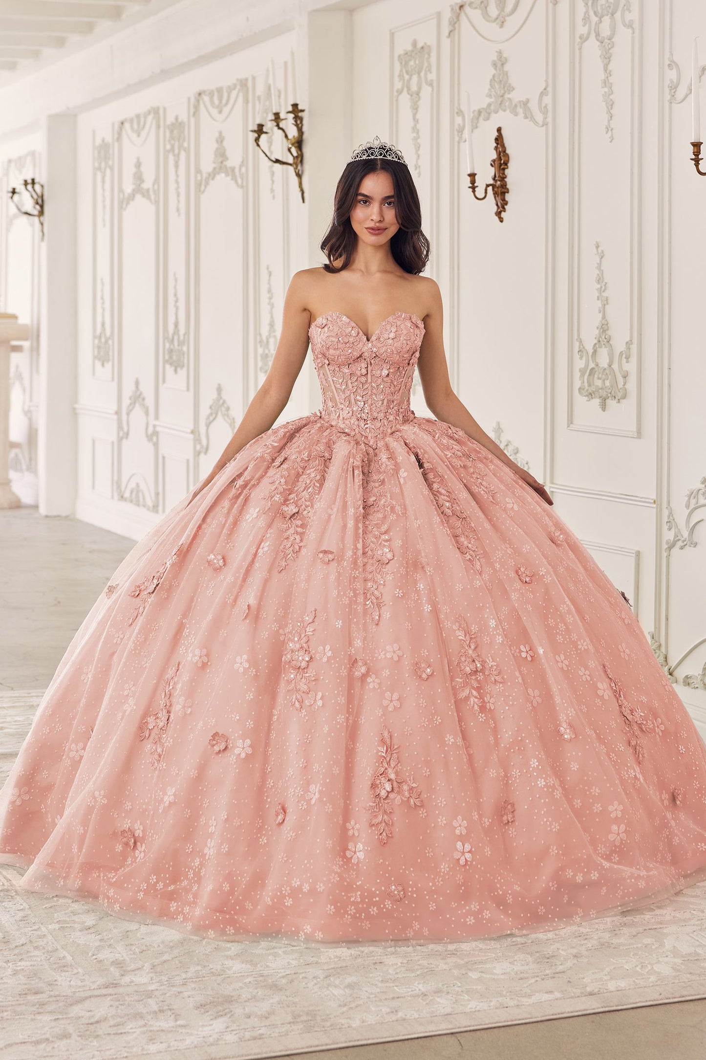 Vestido largo de quinceañera línea A con volantes y mangas abullonadas Ladivine 15722