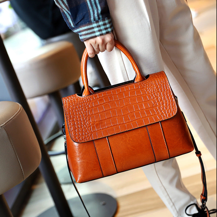 Women's Fashionable Top Layer Cowhide Elegant Portable Shoulder Bags