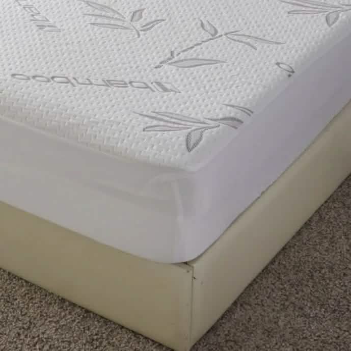 Protector de colchón ajustable impermeable de bambú de primera calidad de Bed Bath Fashions
