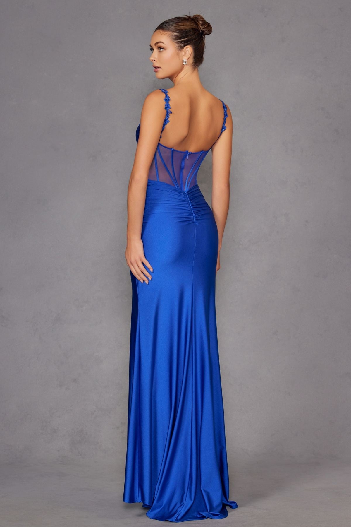 Vestido de noche largo con tirantes florales, ajustado y abertura lateral Juliet JT2518i