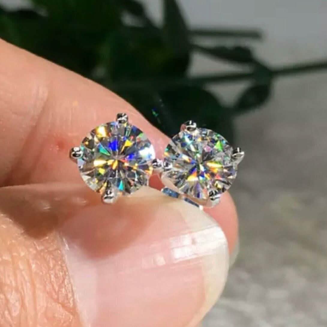 Pendientes de botón de zafiro blanco sintético de 4 quilates con corte redondo FL/D en oro blanco de 14 quilates