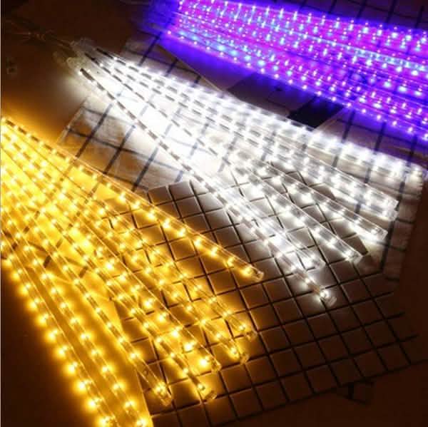 8 Piezas: Luces Impermeables LED Efecto Lluvia de Meteoros