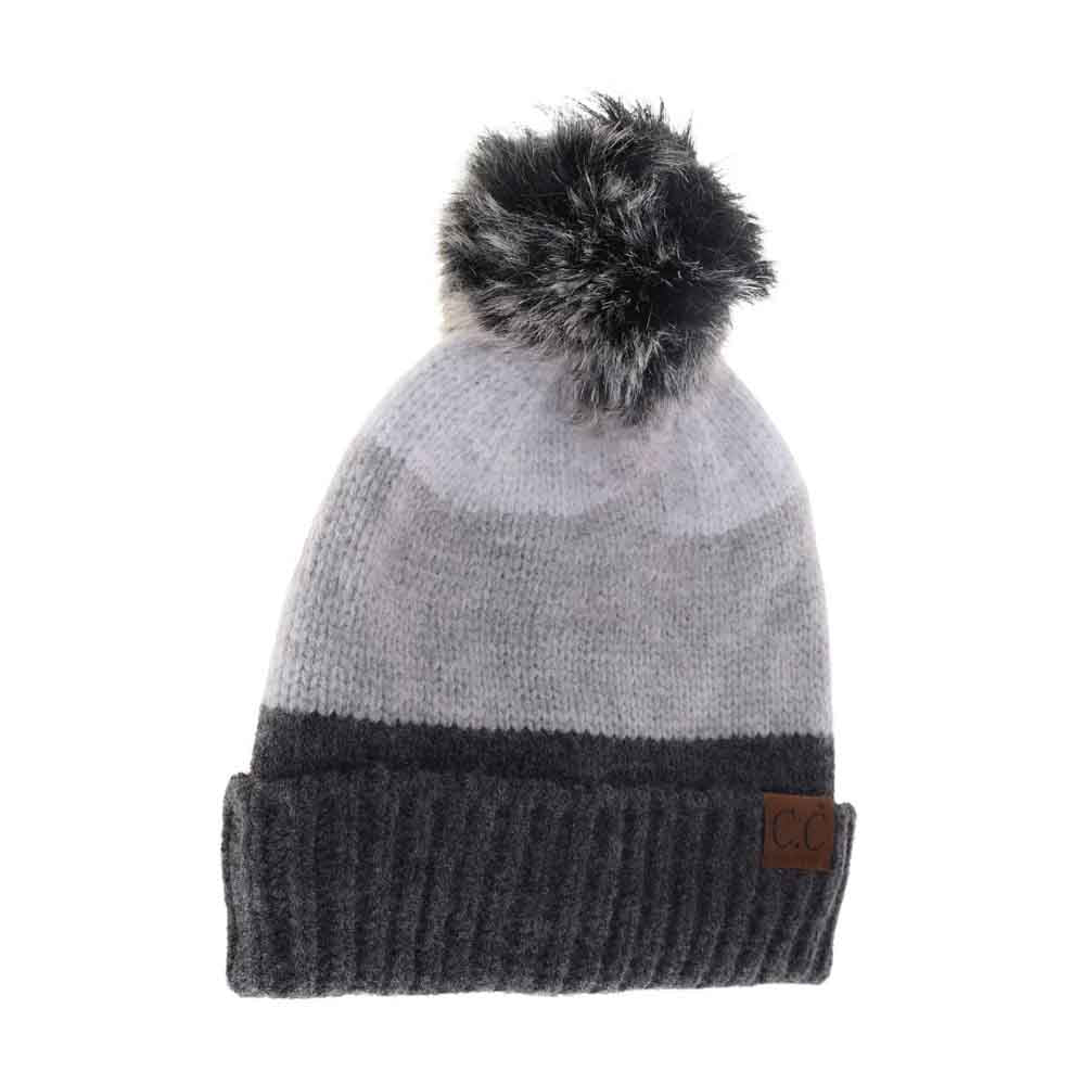 Gorro C.C con pompón y bloques de color