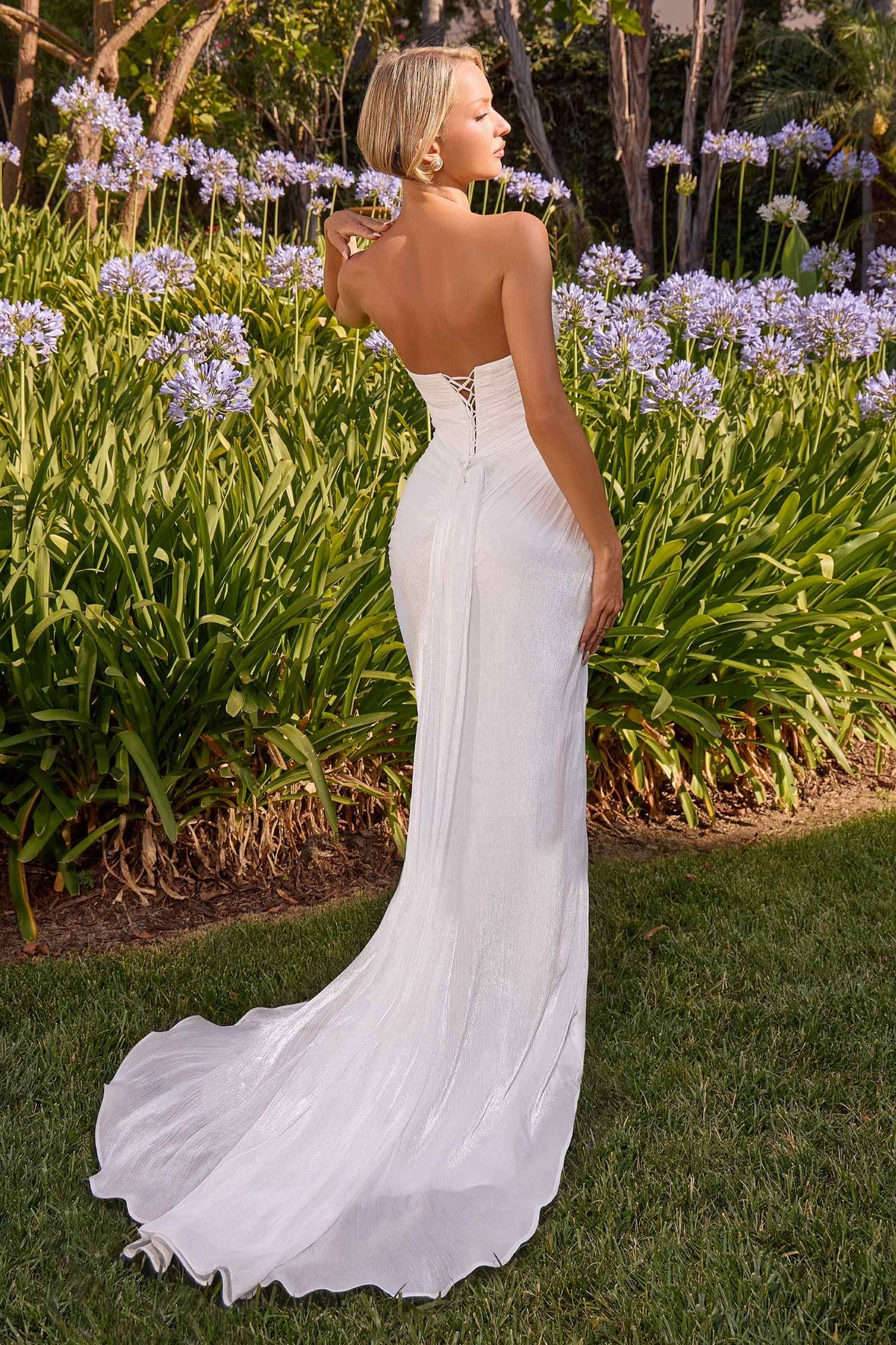 Vestido de novia ajustado sin tirantes con escote corazón Ladivine CD411W