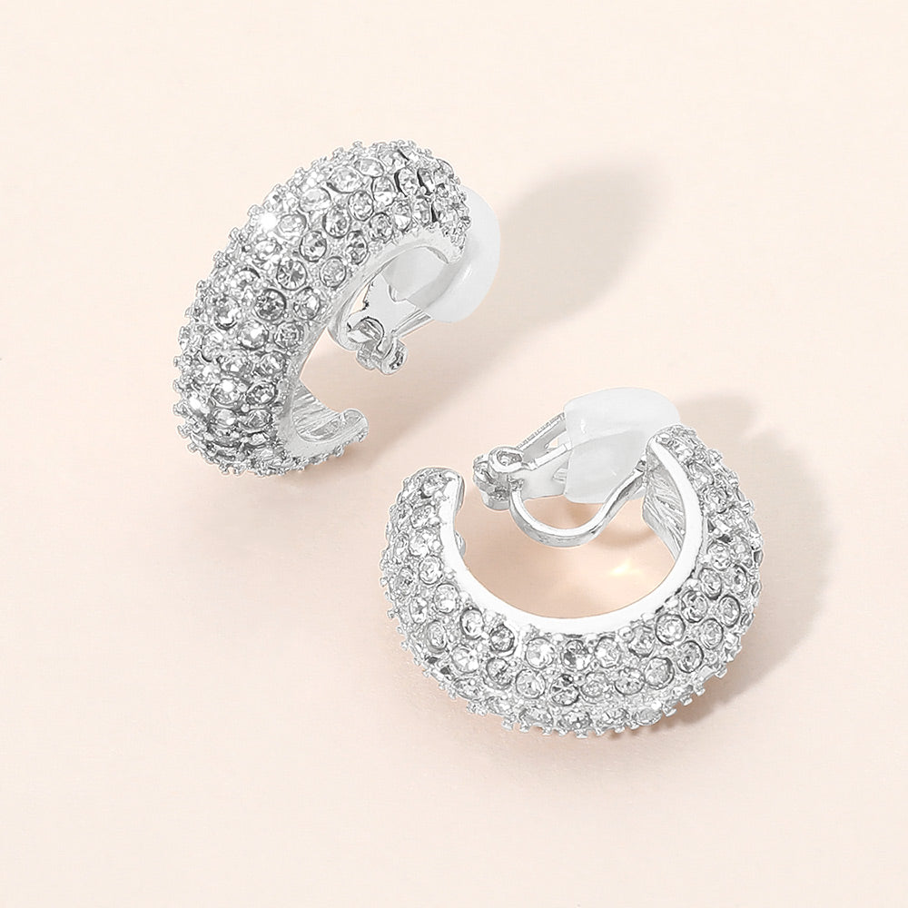 Aretes de clip de aro grueso con pavé de pedrería