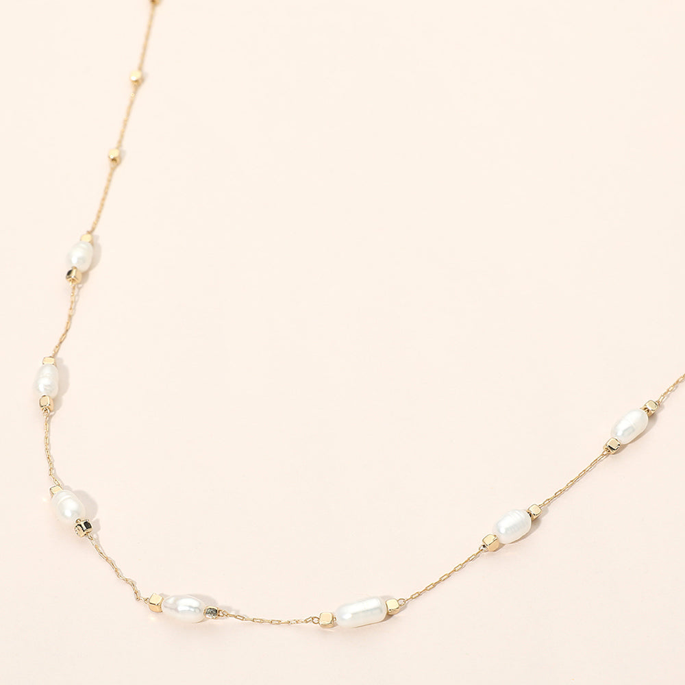 Minimal Pearl Station Choker Necklace