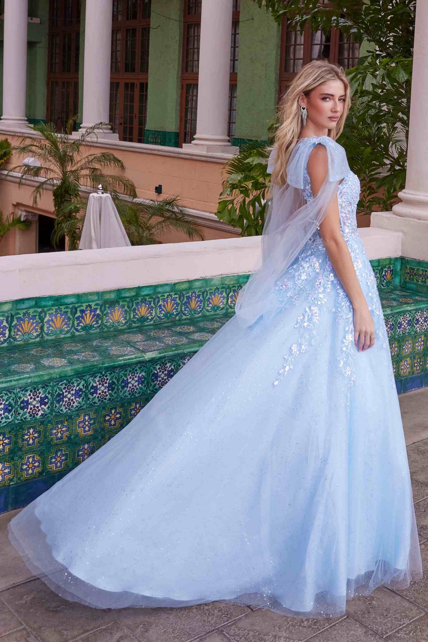 Nox Anabel H1680 Vestido de tul con apliques, tirantes drapeados y atados