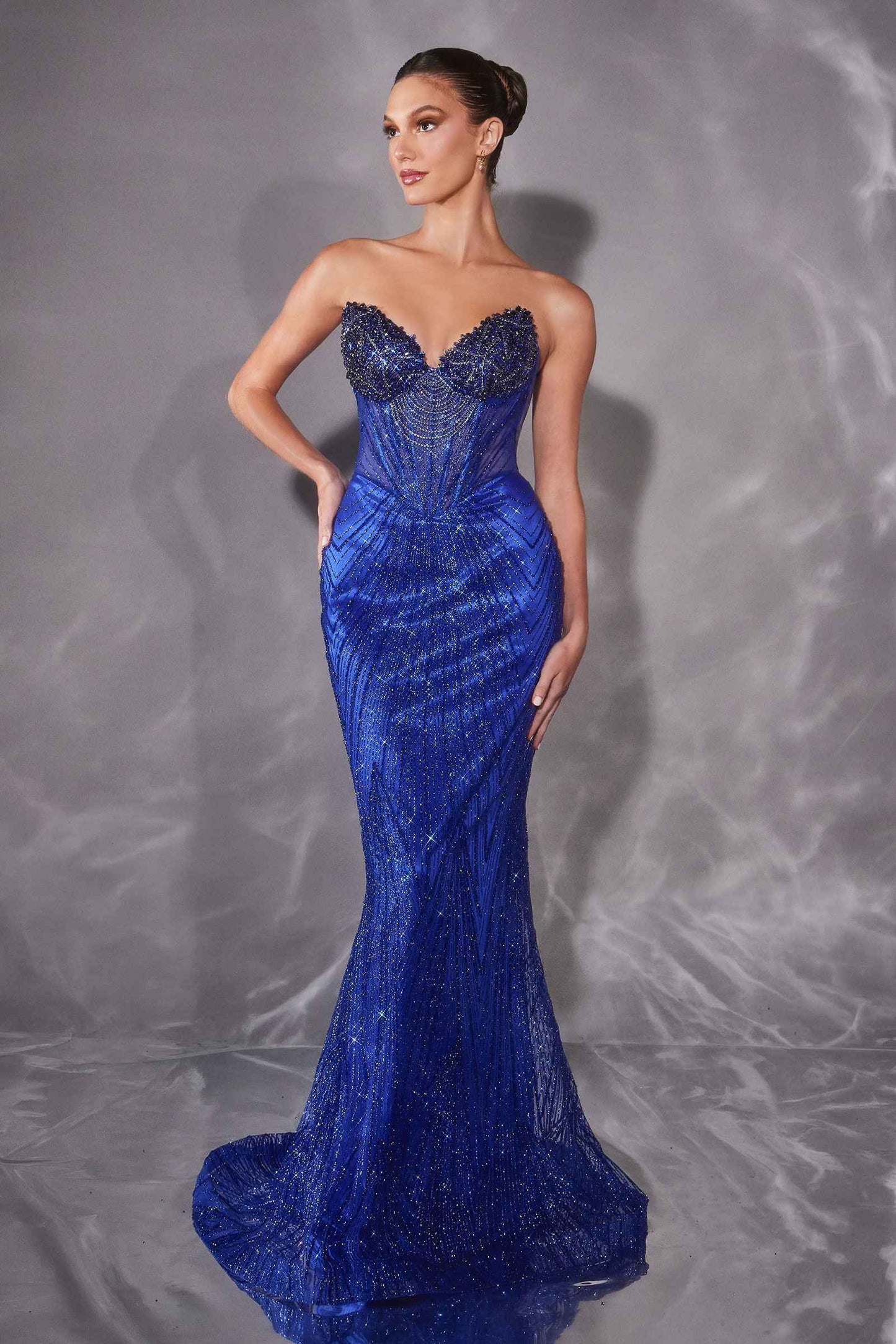 Vestido de Noche Ajustado con Corsé Transparente y Cuerpo Cubierto de Cristales Ladivine J903 Lavish