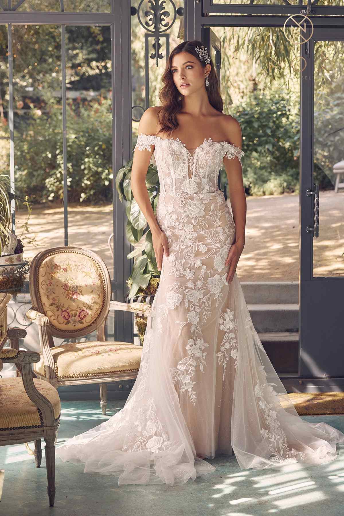 Vestido de novia largo sin hombros entallado bordado Nox Anabel JE974