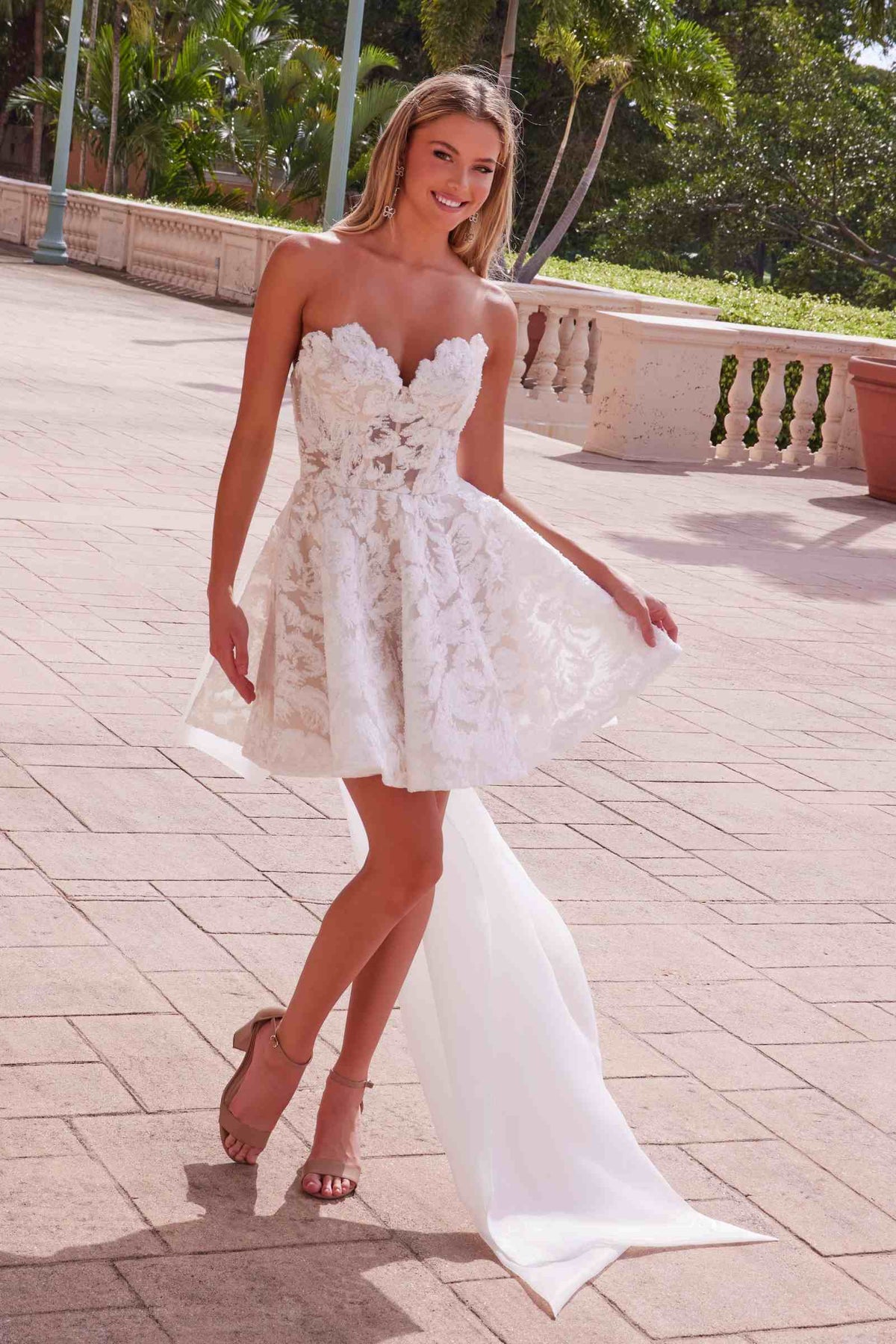 Vestido de recepción de boda Nox Anabel JQ1017 Sweetheart Floral con lazo grande en la espalda