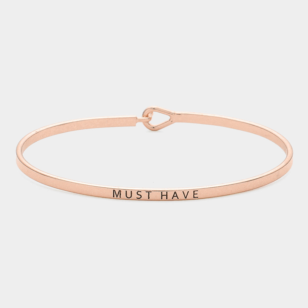 "Must have" thin metal hook bracelet