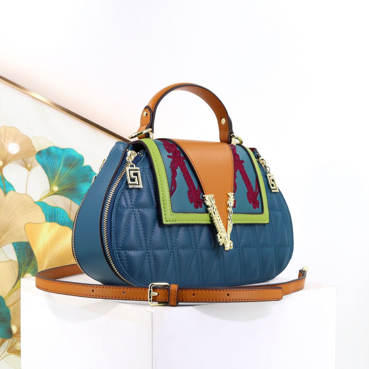 Women's Contrast Color Portable Light Luxury V Handbags