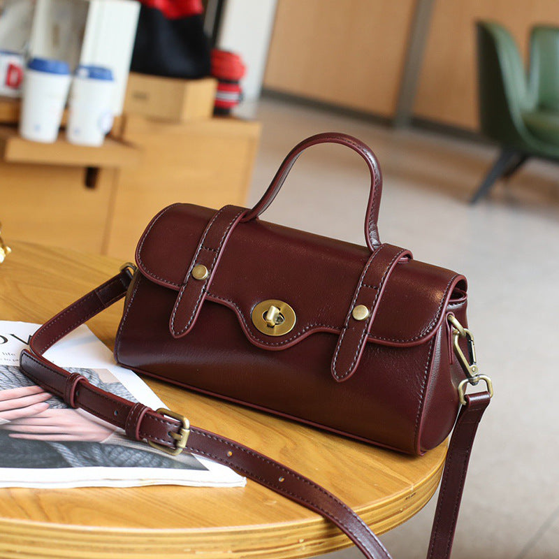 Attractive Stylish Unique Women's Fashionable Retro Shoulder Bags