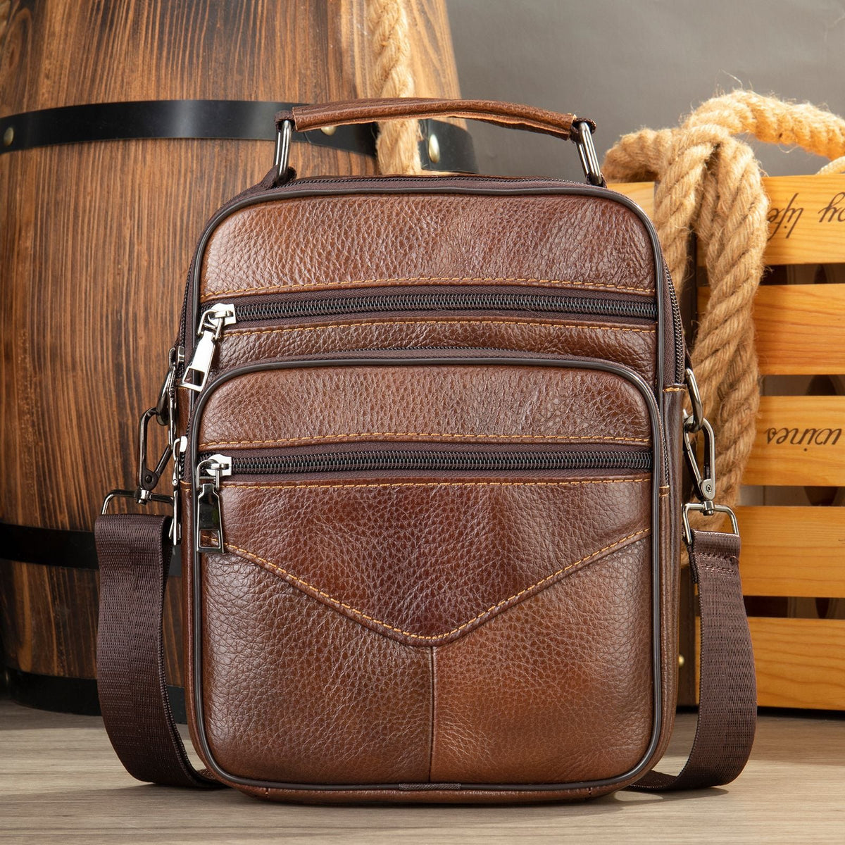 Men's Layer Cowhide Large Capacity Business Commute Men's Shoulder Bags