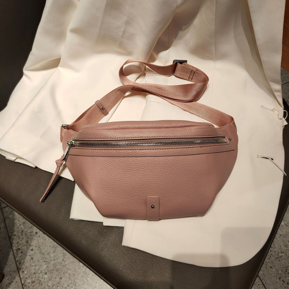 Fashion First Layer Cowhide Soft Leather Waist Packs