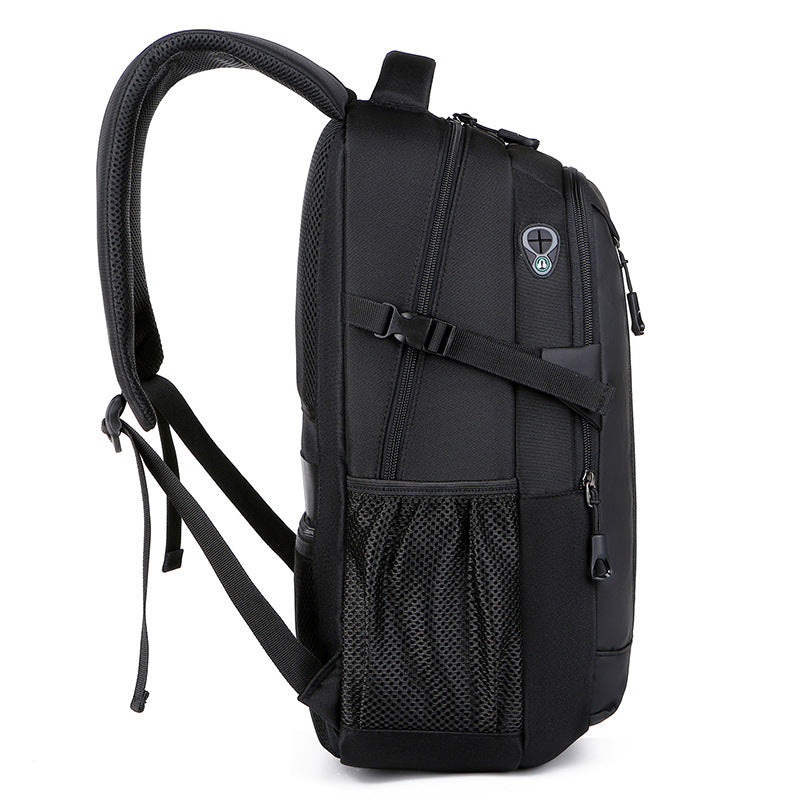 Large Capacity Nylon Derm Breathable Waterproof Backpacks