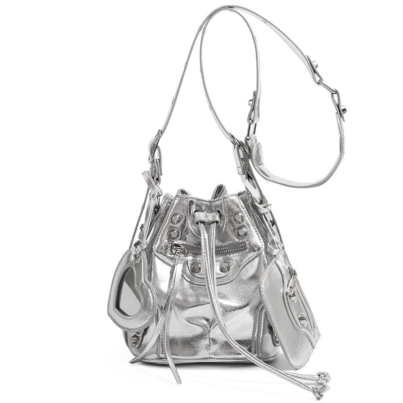 Women's Fashion Rivet Motorcycle High-grade Leisure Commute Crossbody Bags