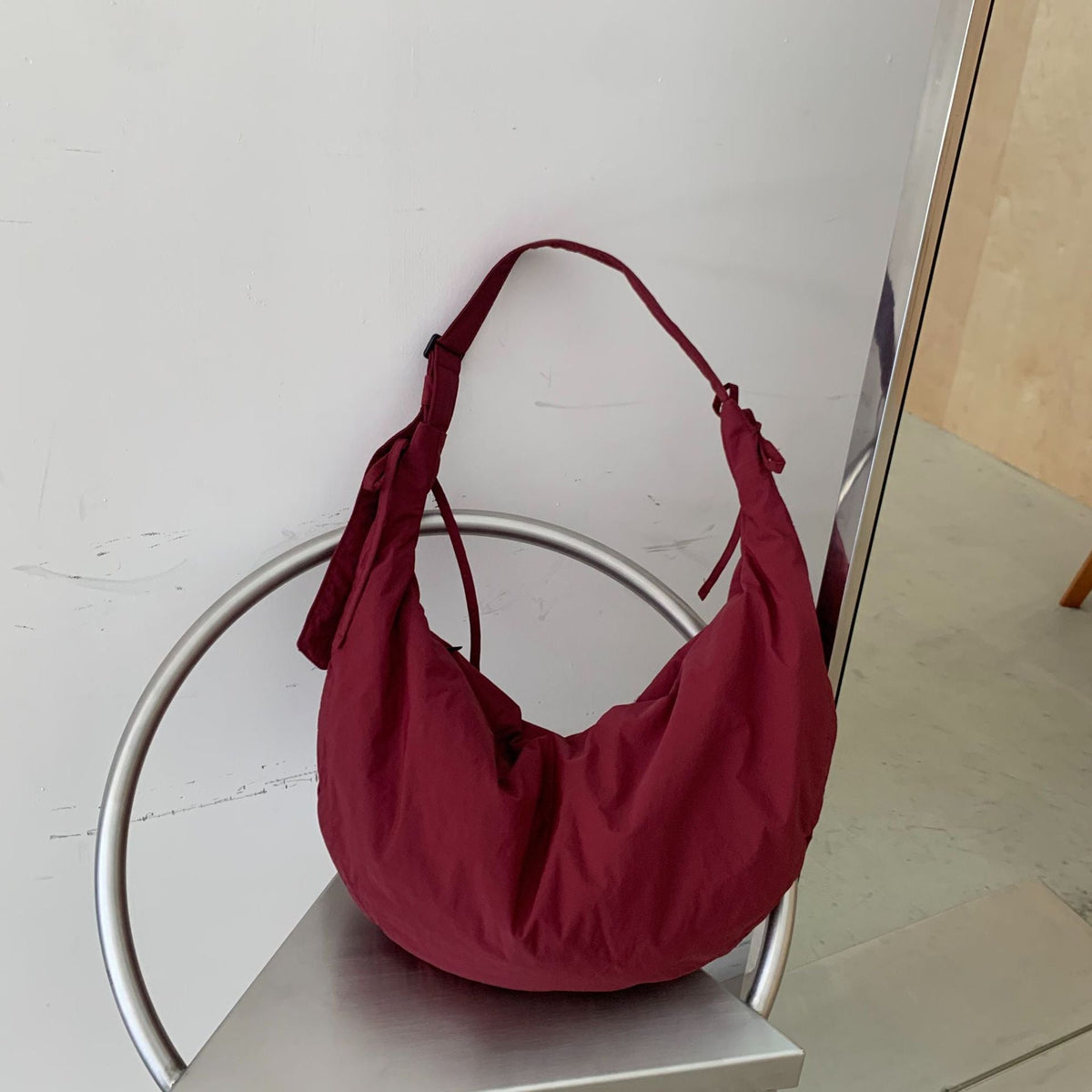 Women's Large Capacity Niche Minimalist Quilted Nylon Crossbody Bags
