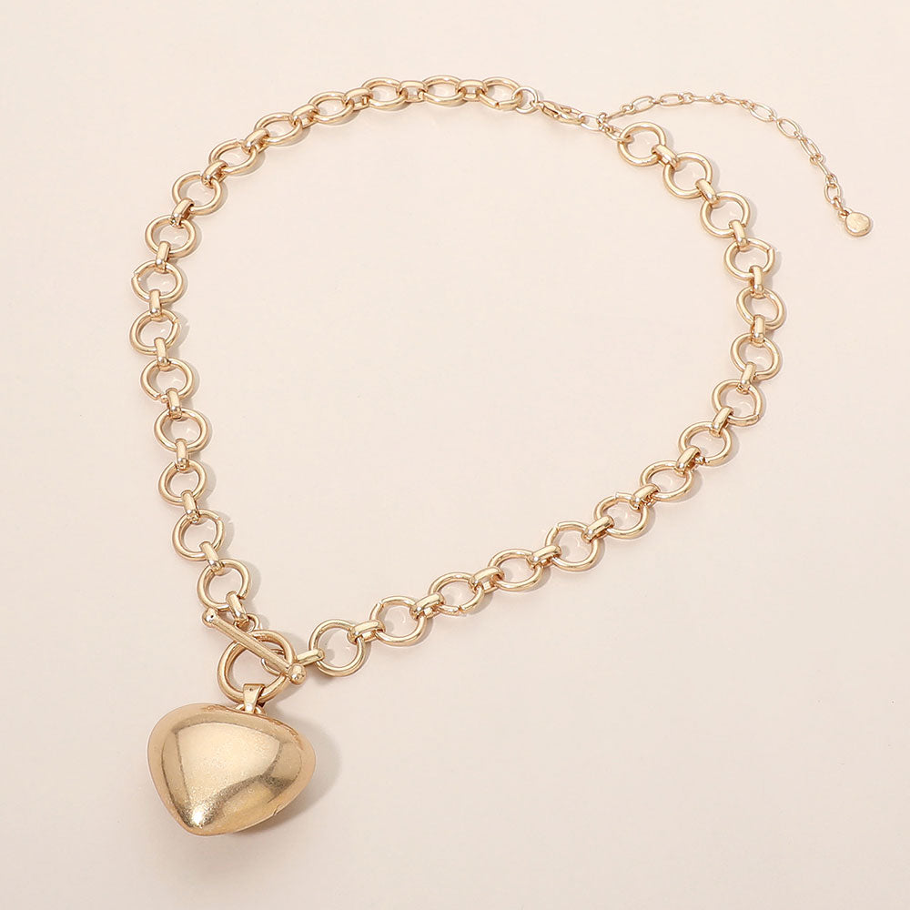 Worn Metal Chunky Toggle Heart Pendant Necklace
