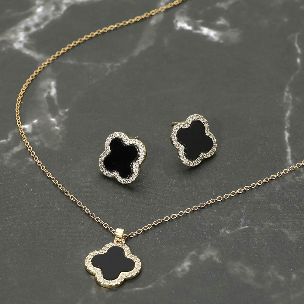 Stainless Steel Stone Rim Quatrefoil Pendant Necklace