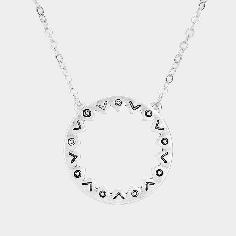 Antique Pattern Metal Open Circle Pendant Necklace