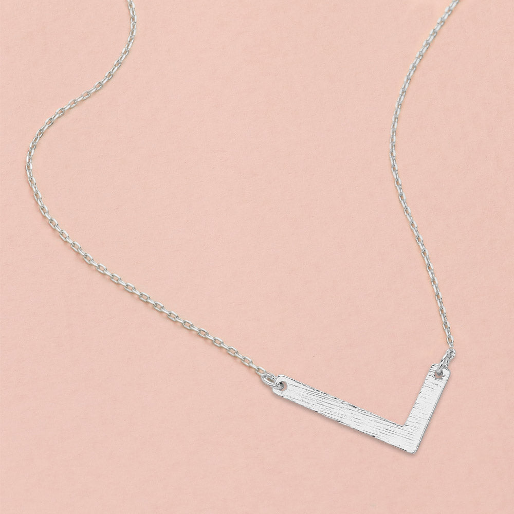 -L- White Gold Dipped Initial Monogram Pendant Necklace