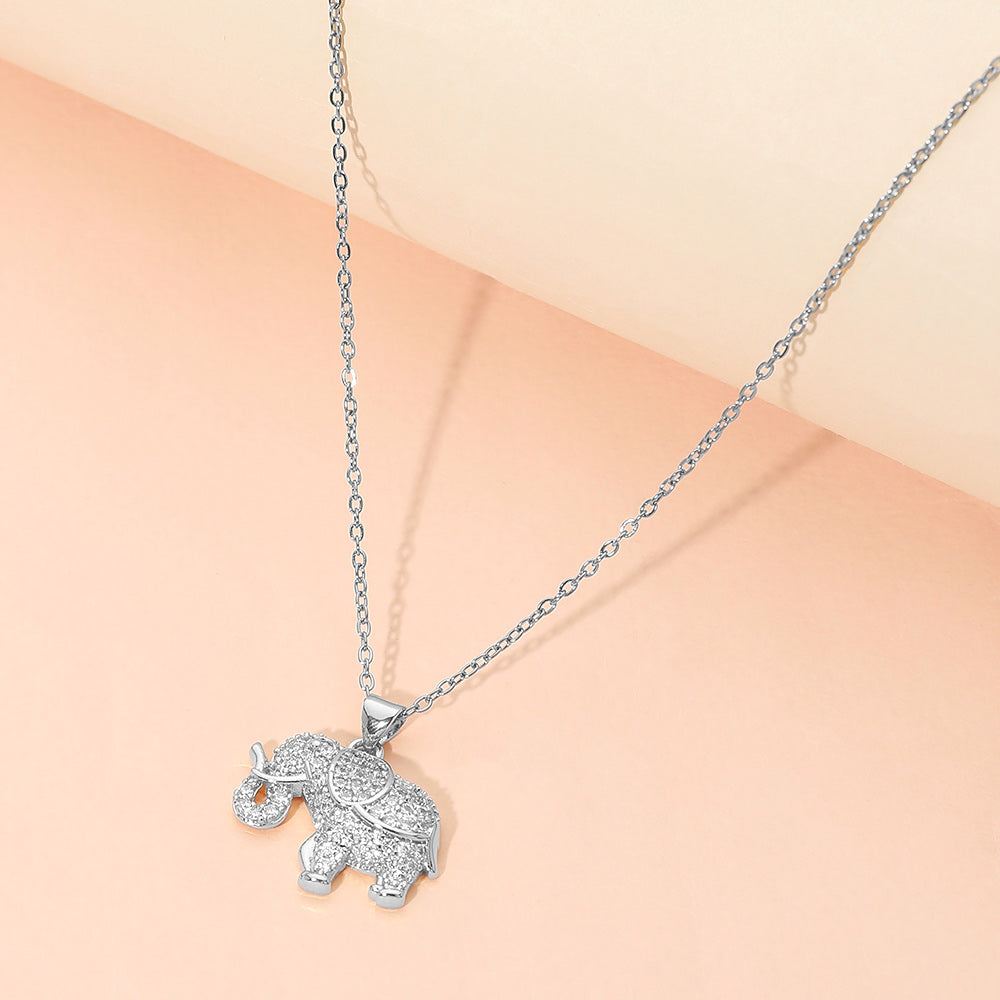 Collar con colgante de elefante con circonitas cúbicas y pavé de acero inoxidable