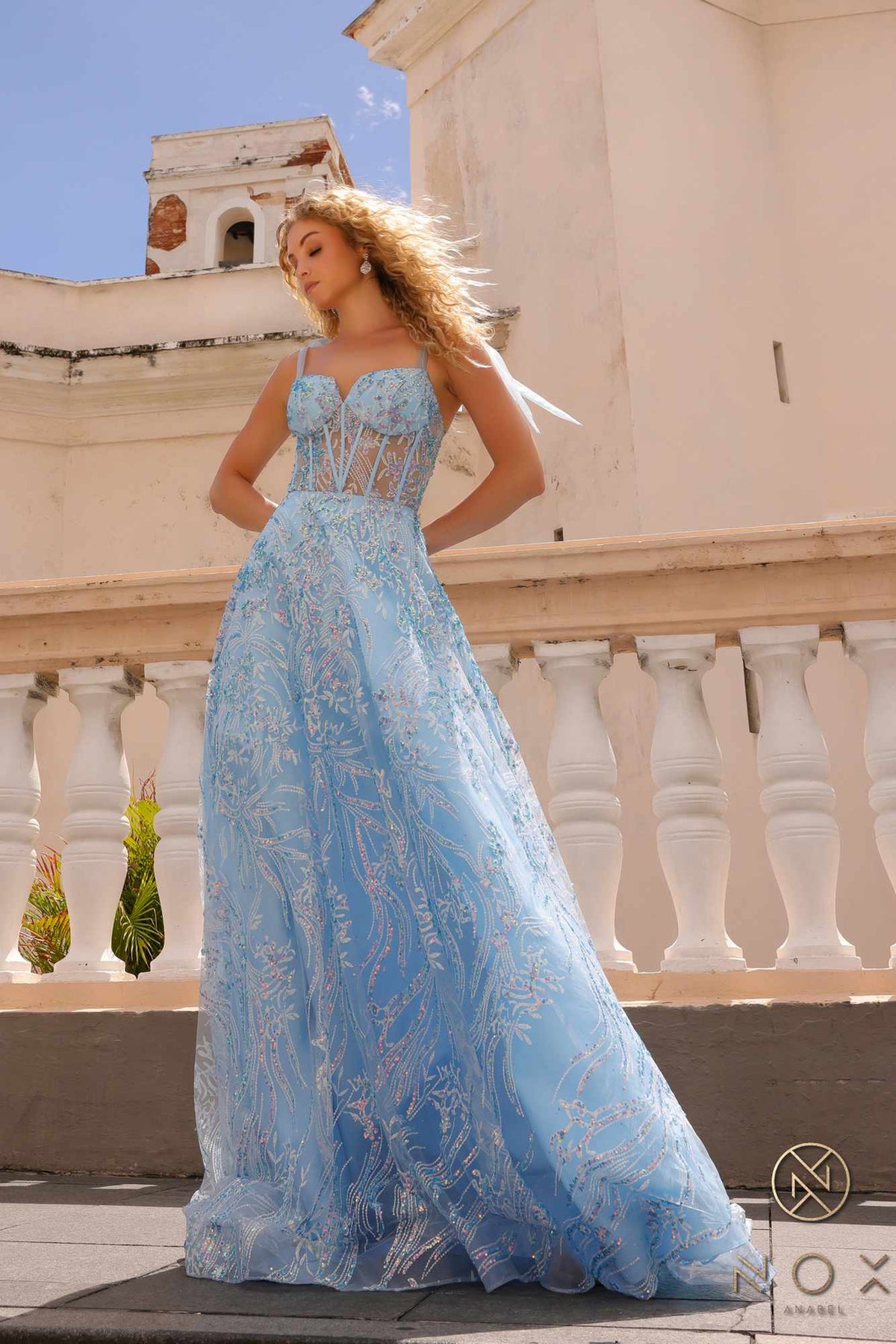 Vestido de gala corsé largo de línea A con purpurina y apliques de lentejuelas Nox Anabel T1336