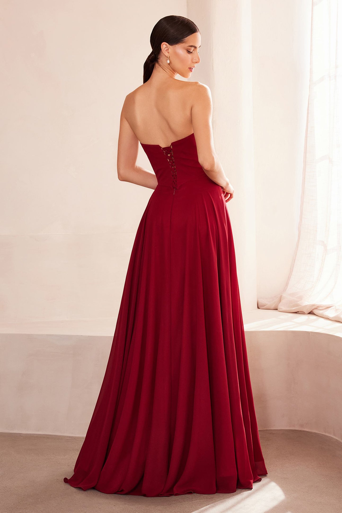 Vestido Blanco Sin Tirantes Acampanado Ladivine Amoris T703W