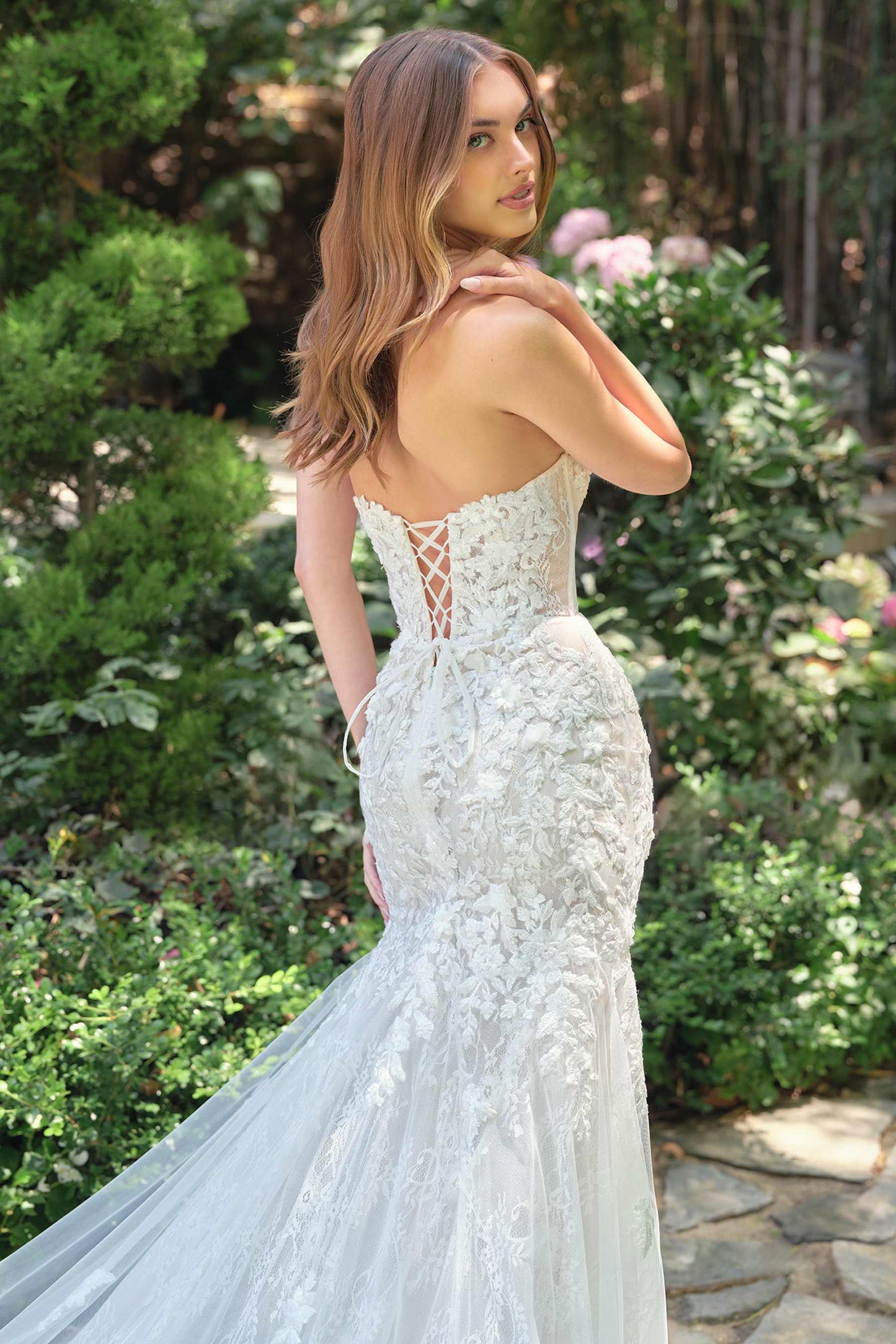 Andrea & Leo WL088 Vestido de Novia Estilo Sirena Ajustado sin Tirantes de Tul en Capas