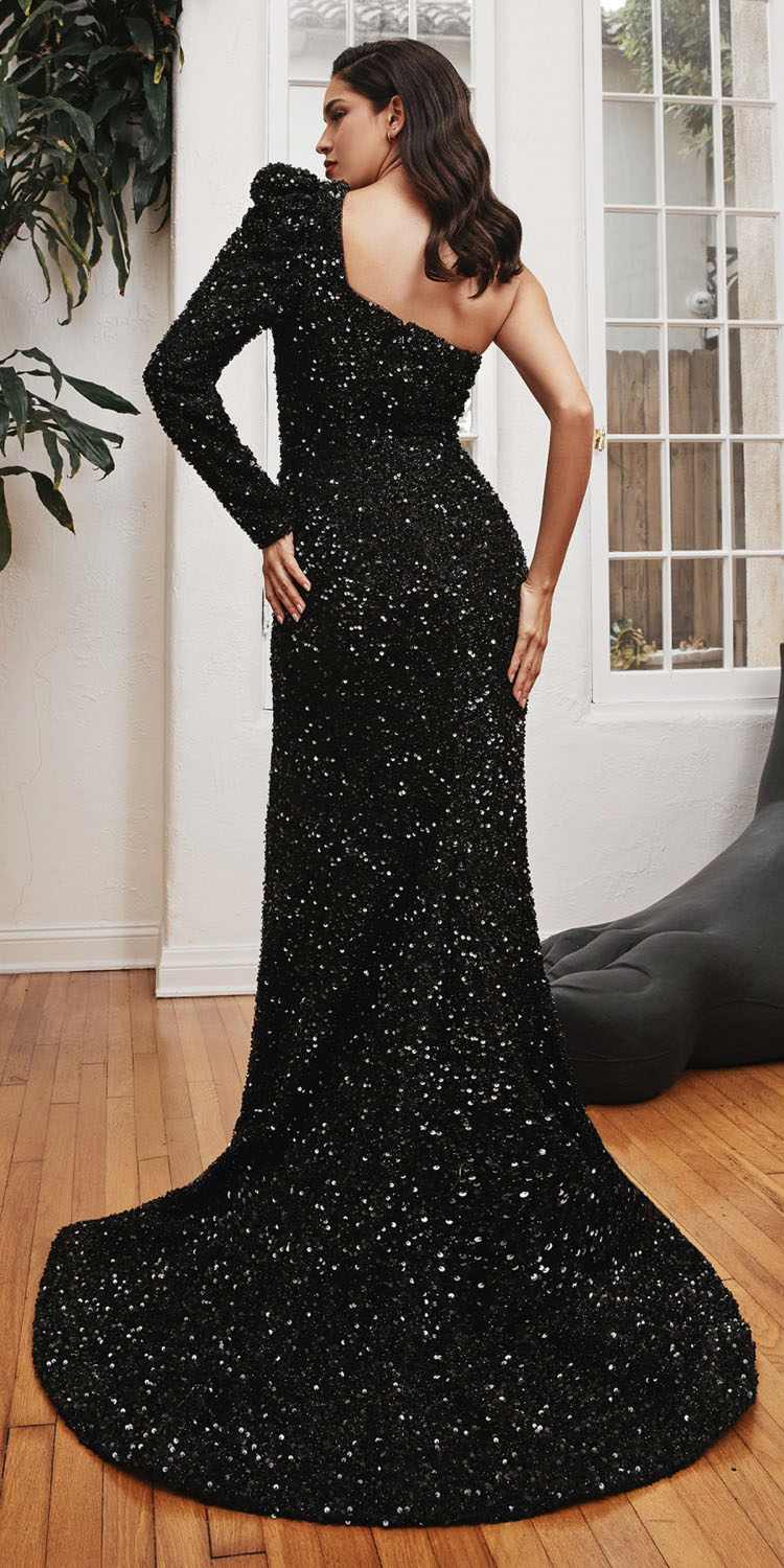 Cenicienta Divina CD885 Vestido de Noche Ajustado de Lentejuelas con Manga Larga y Hombro al Descubierto