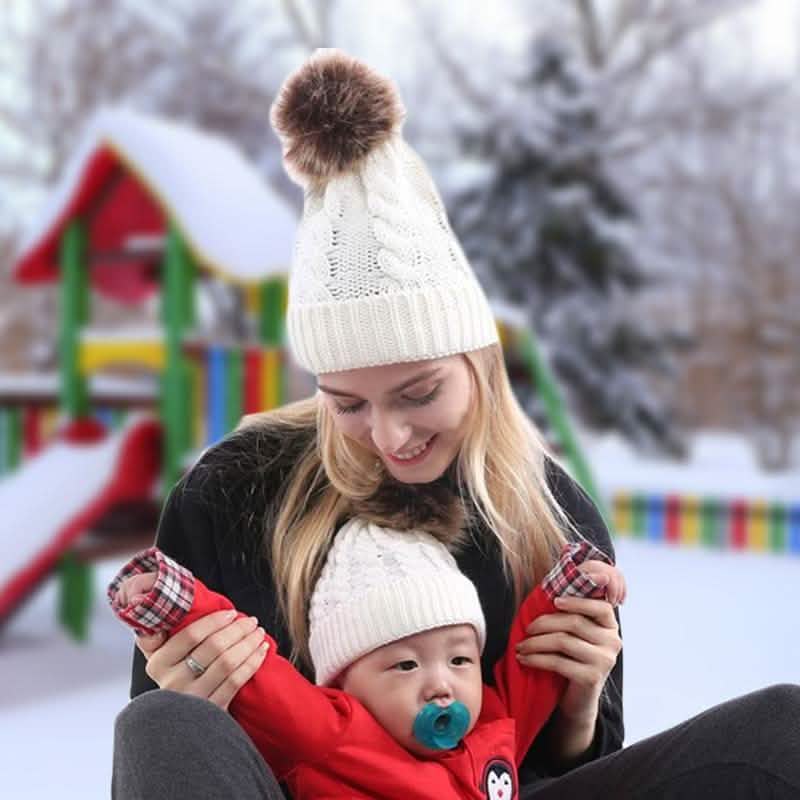 Gorros de pompón chic para mamá e hija