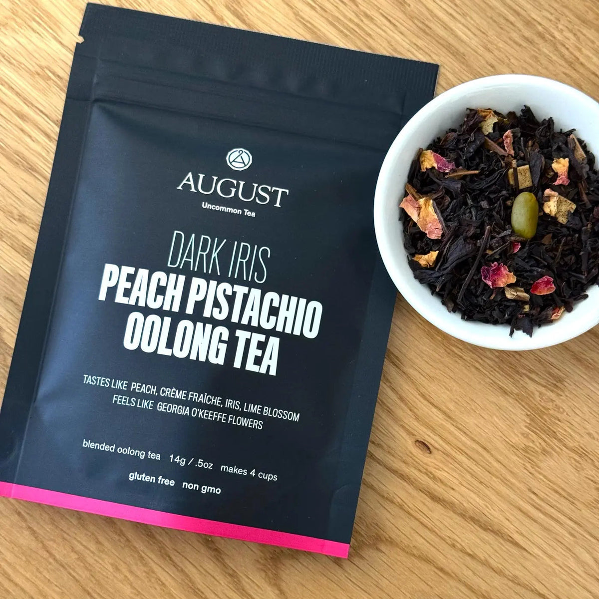 Lirio Oscuro - Té Oolong Durazno Pistacho