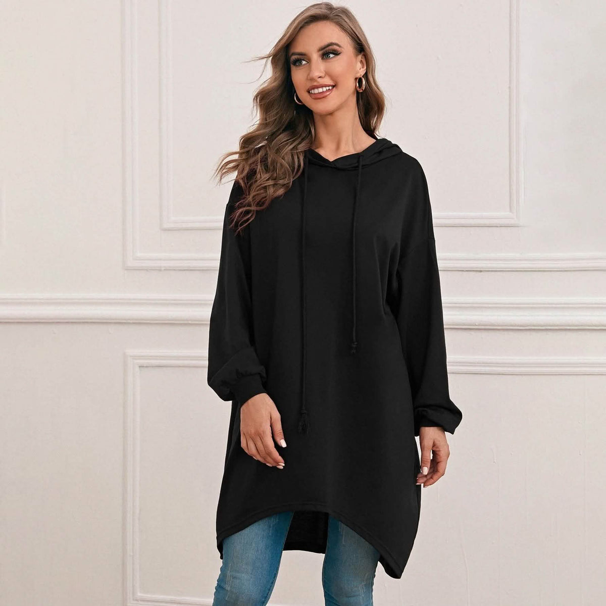 Sudadera con capucha larga térmica con hombros caídos y bajo asimétrico