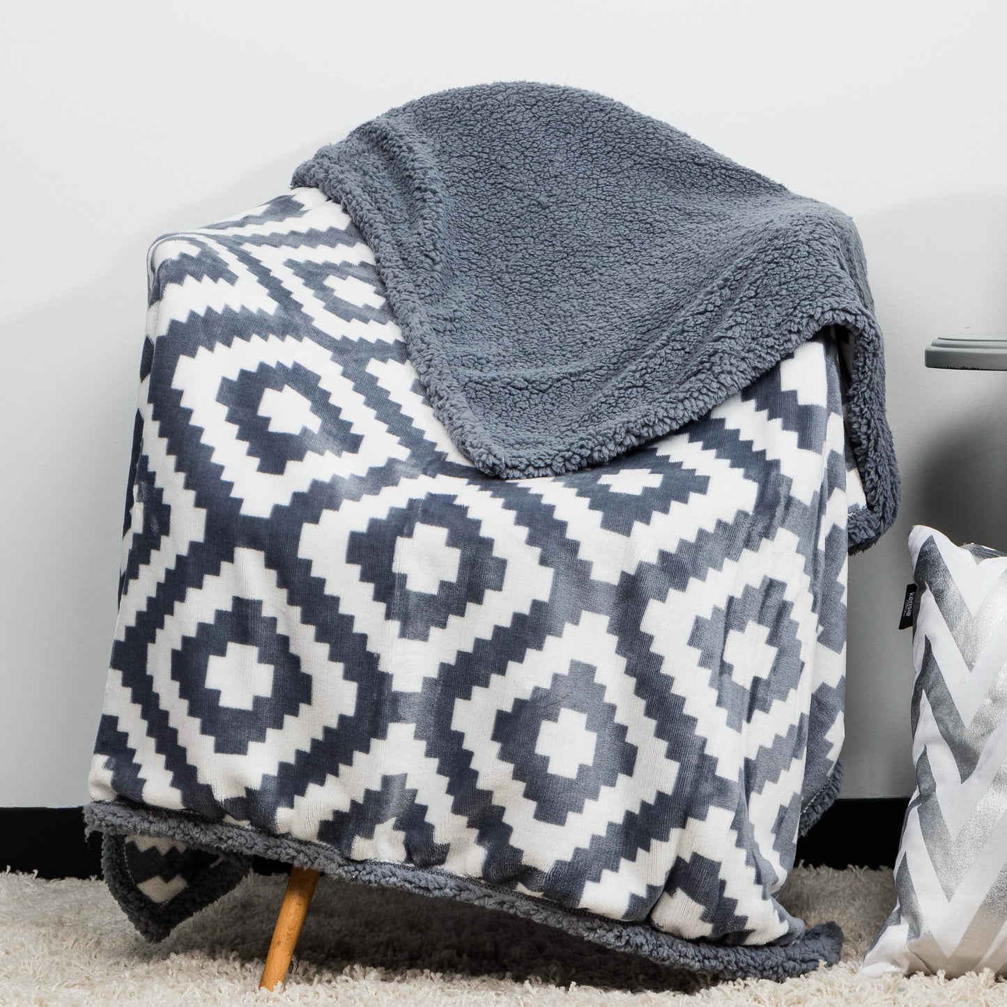 Manta Reversible de Sherpa Súper Suave Kensie