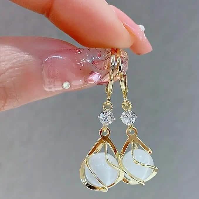 Aretes colgantes de piedra lunar con diamantes de imitación brillantes