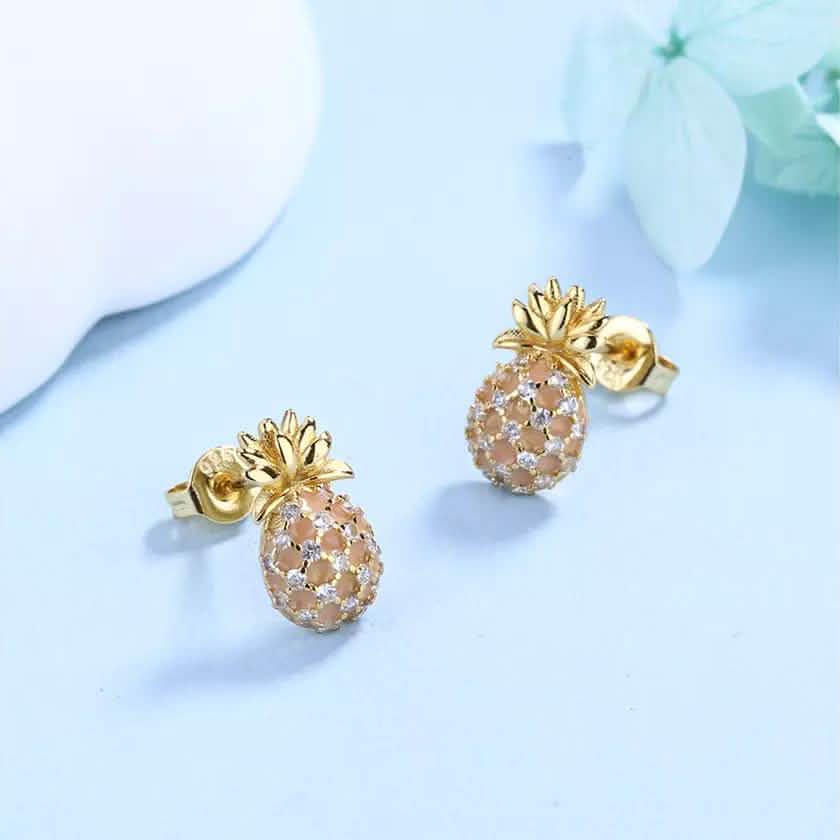 Aretes de piña con cristales de Swarovski en oro de 18k