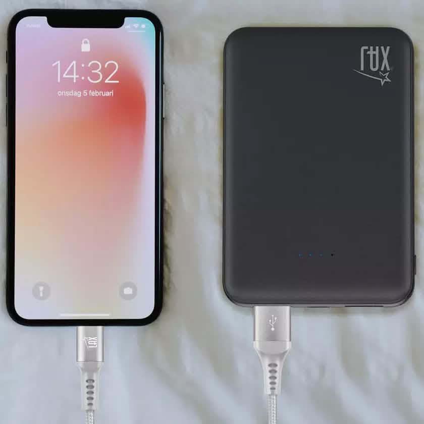 Batería Externa de Goma 12,000mAh LED Doble USB
