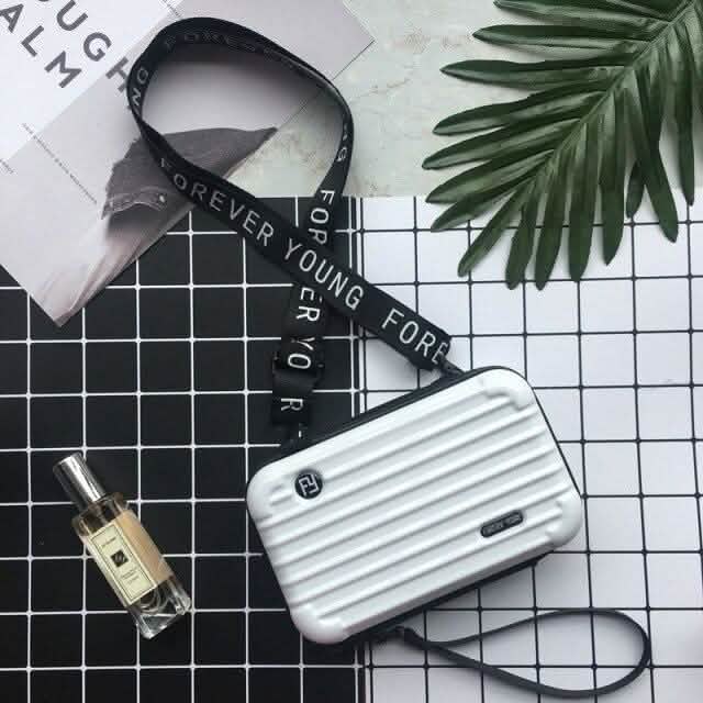 Bolso de hombro cruzado con forma de caja para mujer con banda de letras para viaje