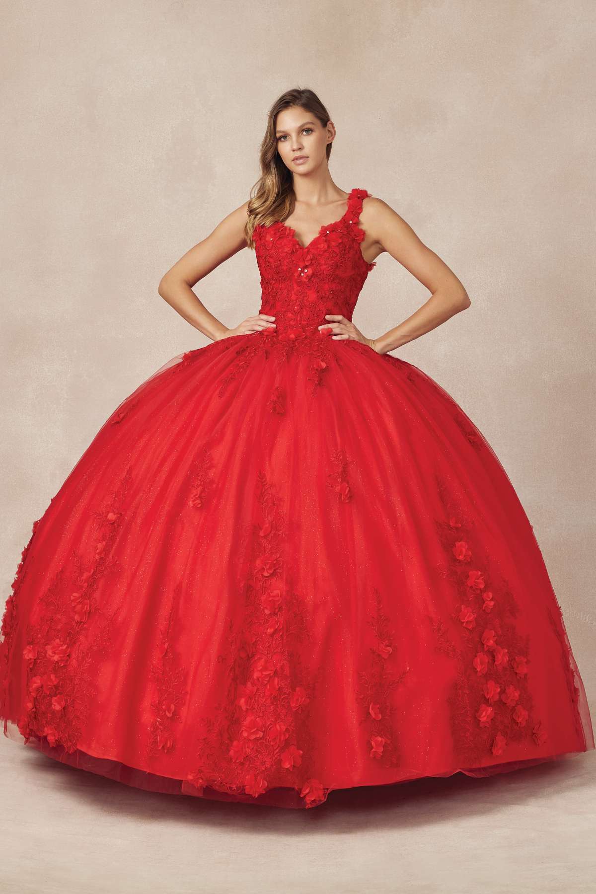 Vestido de quinceañera Juliet 1437 de gala con aplicaciones florales y flores 3D