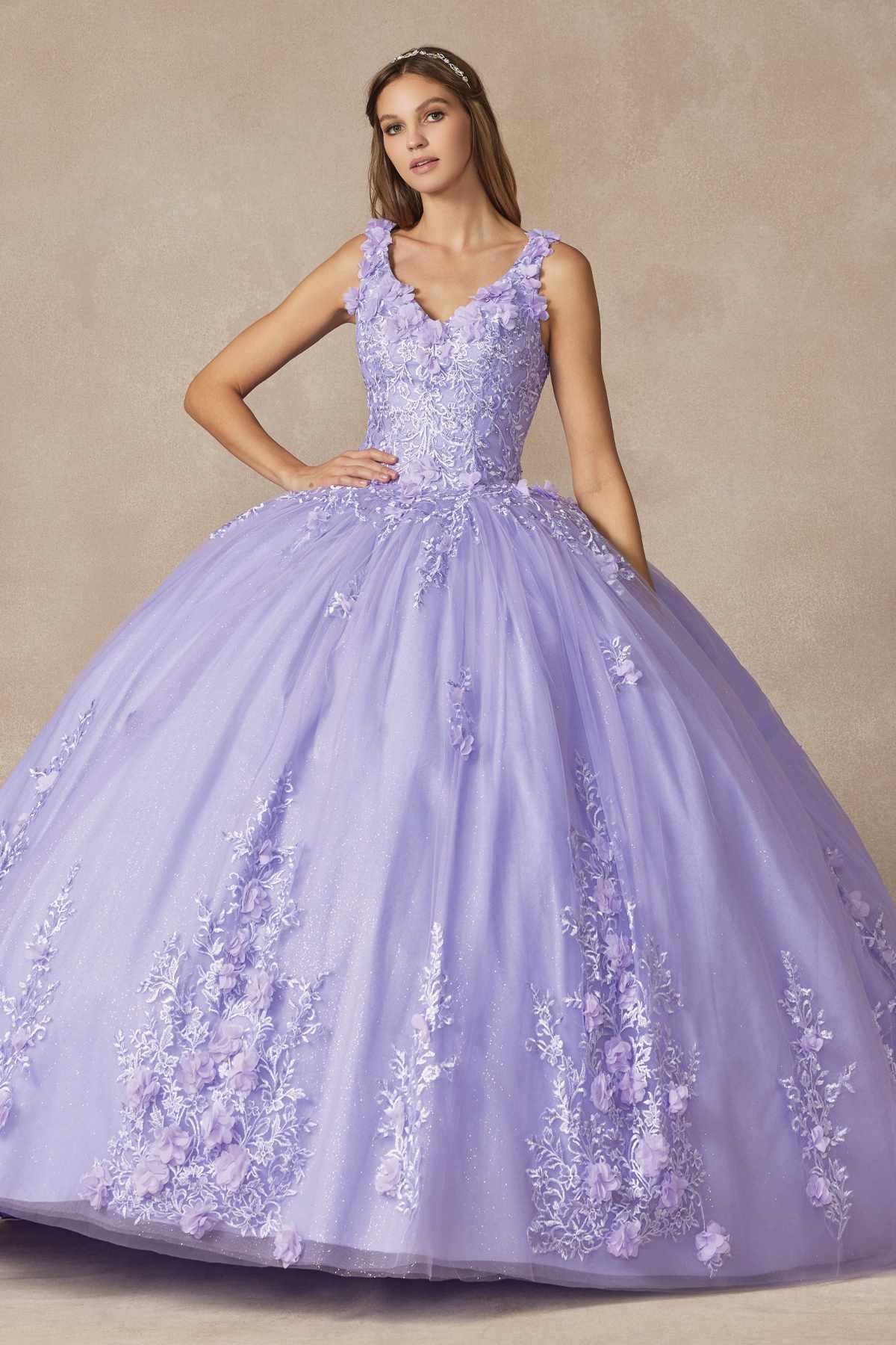 Vestido de quinceañera Juliet 1437 de gala con aplicaciones florales y flores 3D