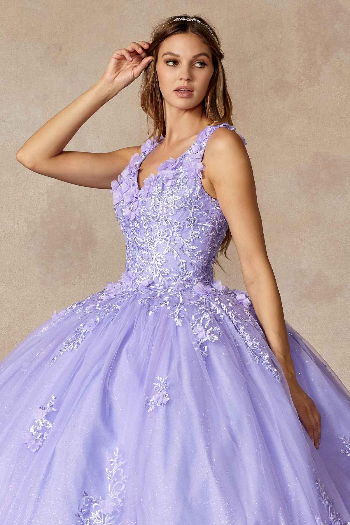 Vestido de quinceañera Juliet 1437 de gala con aplicaciones florales y flores 3D