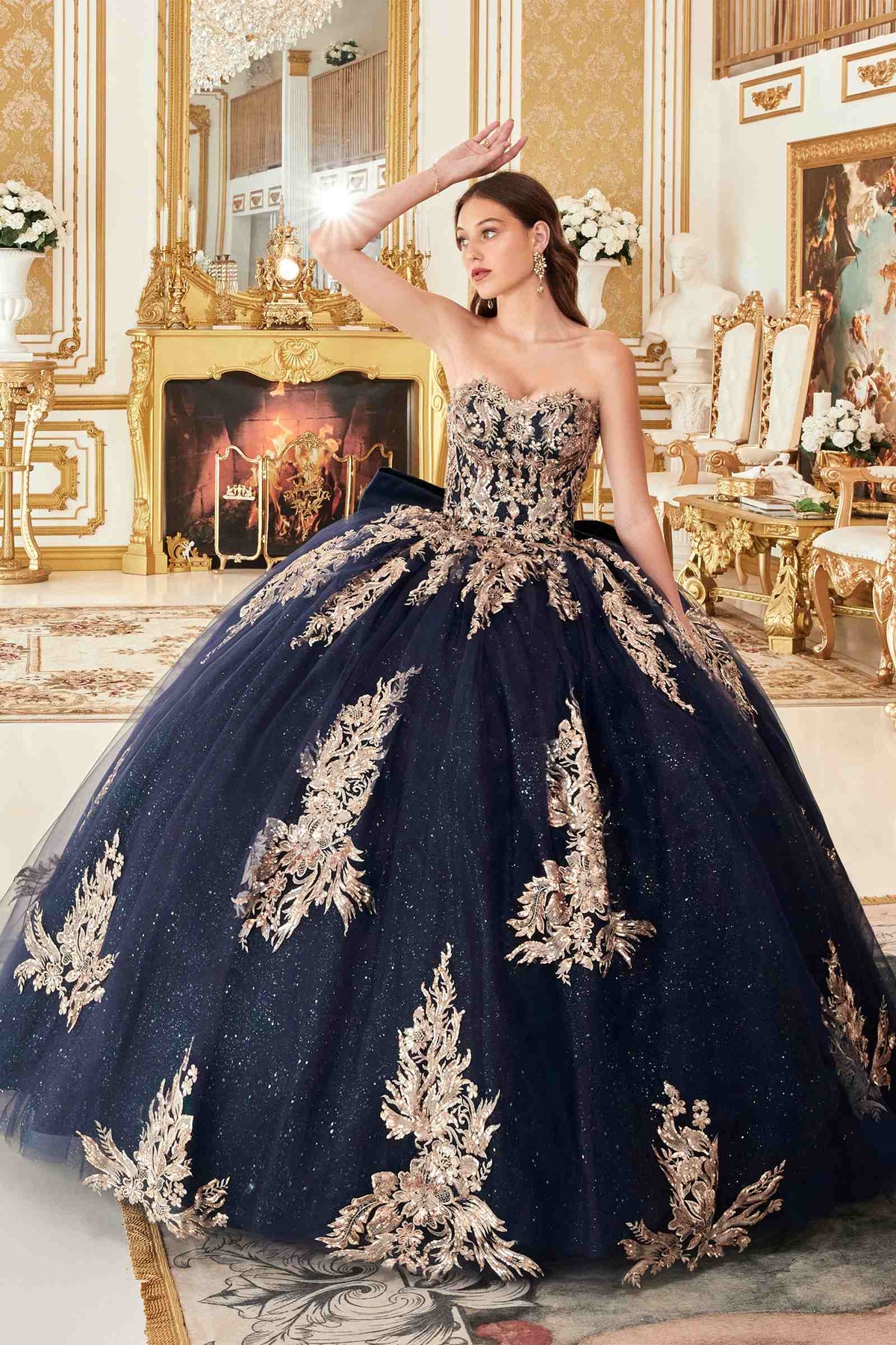 Vestido de Quinceañera Strapless Ladivine 15715 Acampanado Esponjoso Línea A para Dulces 16