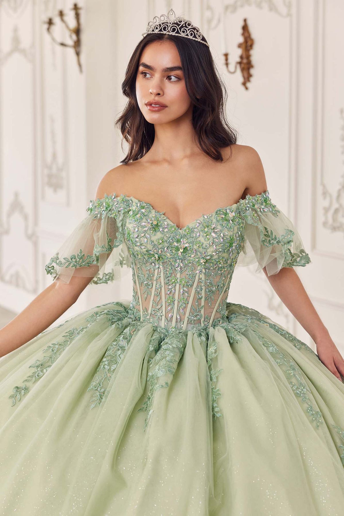 Vestido de quinceañera Ladivine 15725 con hombros descubiertos, manga a la altura del codo y falda abullonada