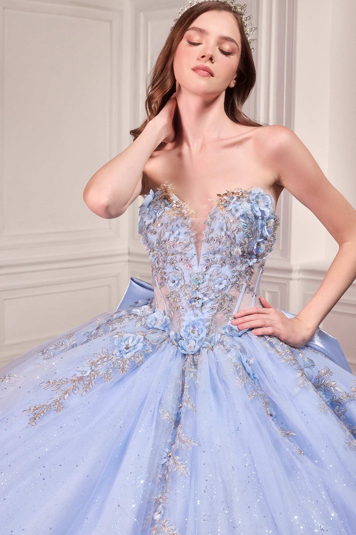 Vestido de Gala de Quinceañera Strapless con Escote Corazón Ladivine 15726