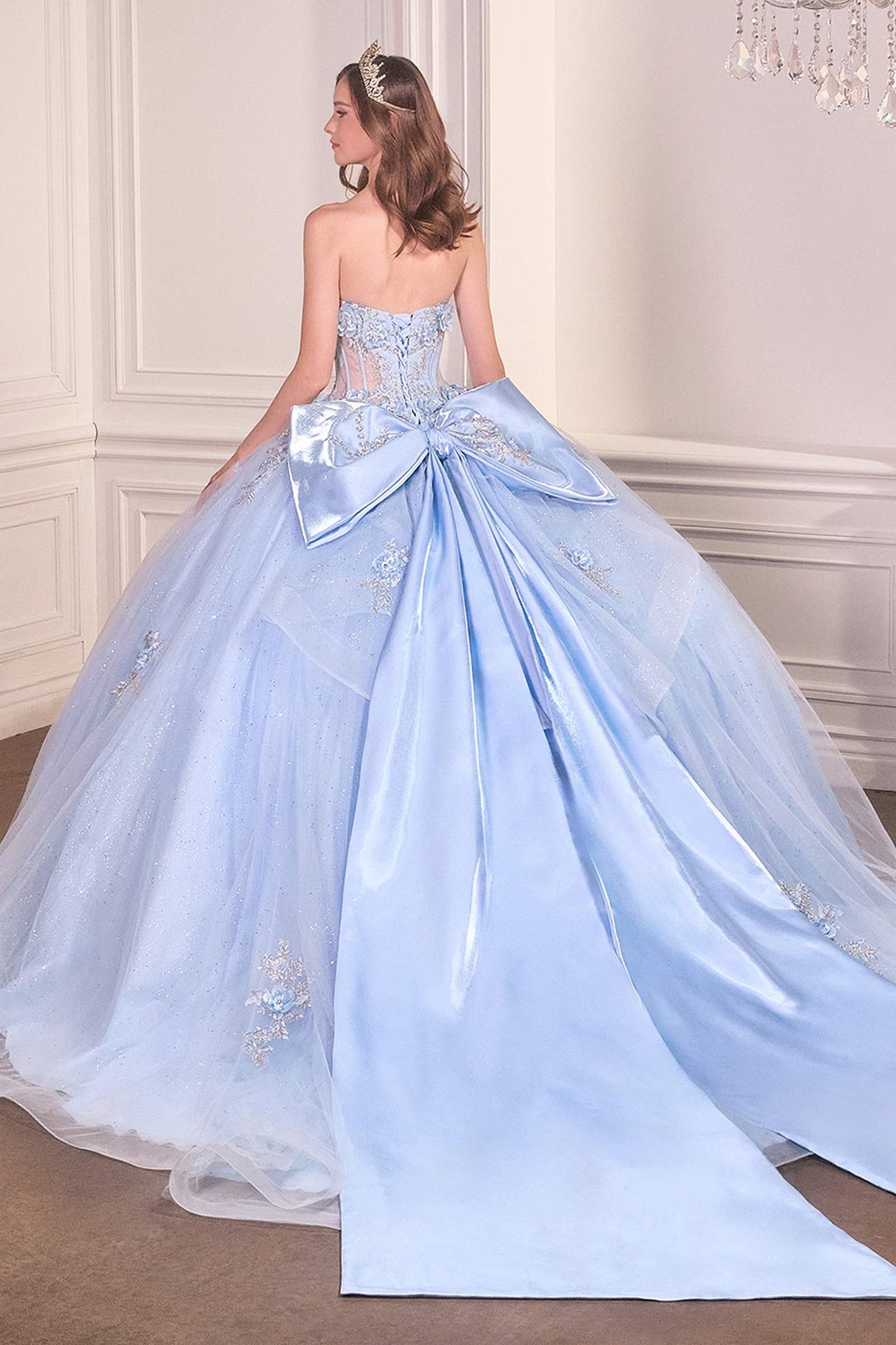 Vestido de Gala de Quinceañera Strapless con Escote Corazón Ladivine 15726