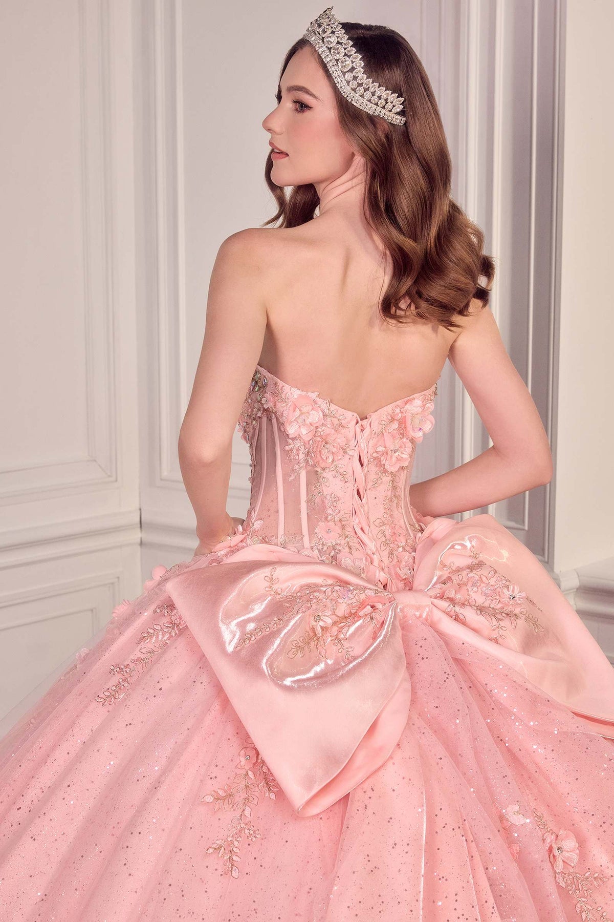 Vestido de Gala de Quinceañera Strapless con Escote Corazón Ladivine 15726