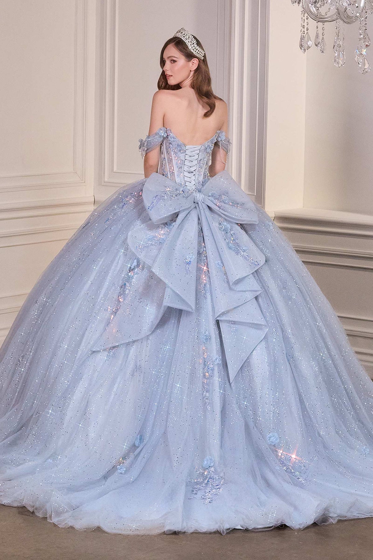 Vestido de gala de quinceañera con hombros descubiertos Ladivine 15728