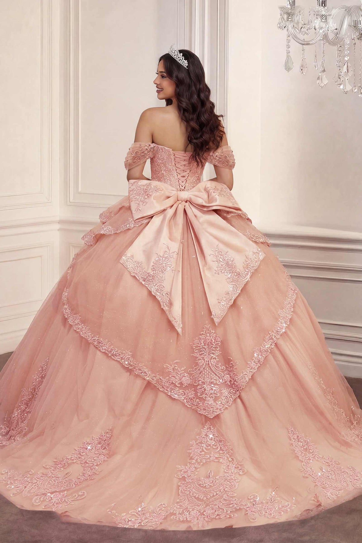 Vestido de gala de quinceañera sin hombros Ladivine 15729